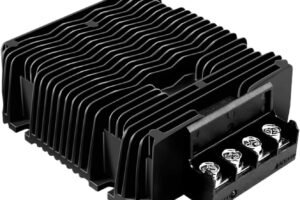 Waterproof DC 18-60V 24V 36V 48V to 14.6V 40A Lifepo4 Lithium Battery Charger RVs Boat Car Dual Battery System